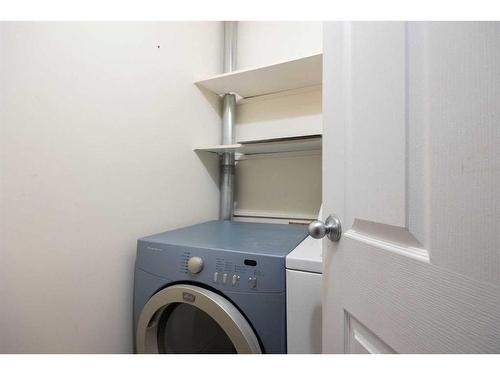 112 Caldwell Crescent, Fort Mcmurray, AB - Indoor Photo Showing Laundry Room