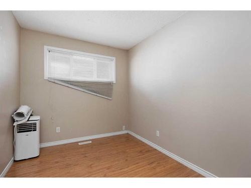 112 Caldwell Crescent, Fort Mcmurray, AB - Indoor Photo Showing Other Room