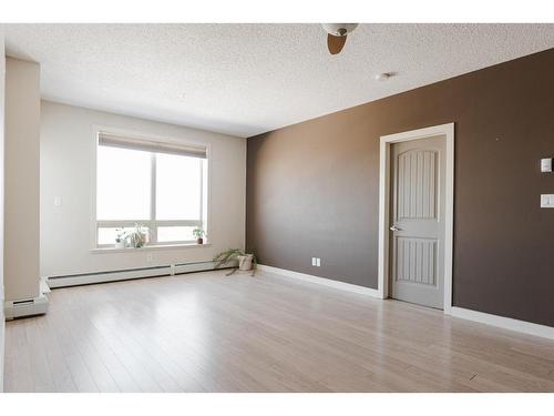 1403-204 Sparrow Hawk Drive, Fort Mcmurray, AB - Indoor Photo Showing Other Room