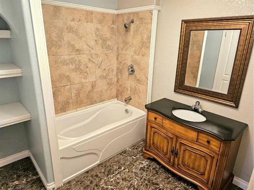 158-5377 670 Township, Lac La Biche, AB - Indoor Photo Showing Bathroom