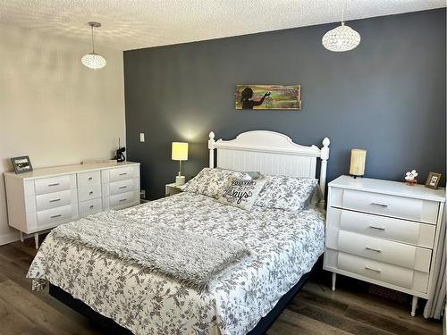 9114 97 Avenue, Lac La Biche, AB - Indoor Photo Showing Bedroom