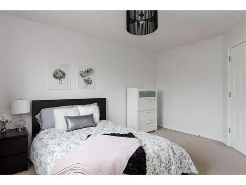 146 Iris Way, Fort Mcmurray, AB - Indoor Photo Showing Bedroom