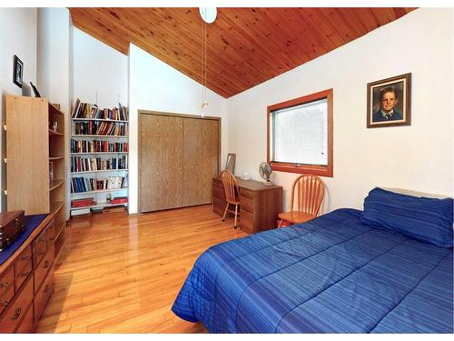 153 & 157 Lakeshore Drive, Lac La Biche, AB - Indoor Photo Showing Bedroom