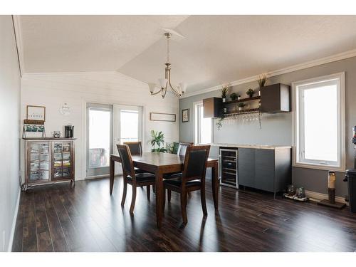 781 Beacon Hill Drive, Fort Mcmurray, AB - Indoor Photo Showing Dining Room