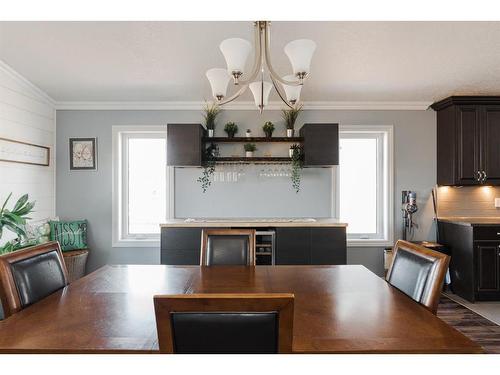 781 Beacon Hill Drive, Fort Mcmurray, AB - Indoor Photo Showing Dining Room