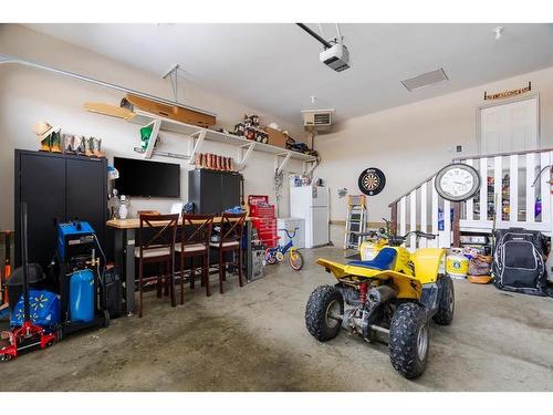 781 Beacon Hill Drive, Fort Mcmurray, AB - Indoor Photo Showing Garage