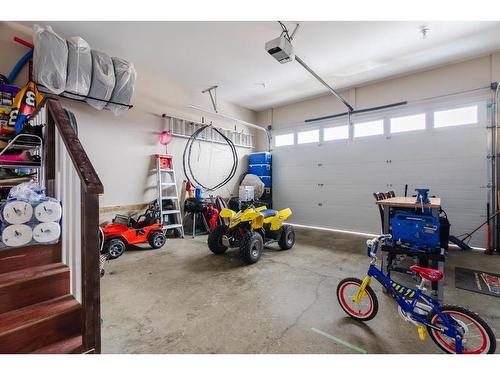 781 Beacon Hill Drive, Fort Mcmurray, AB - Indoor Photo Showing Garage