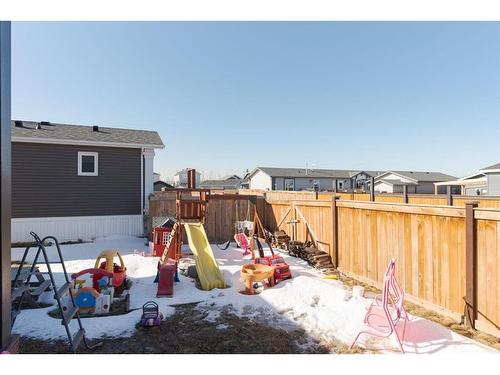 781 Beacon Hill Drive, Fort Mcmurray, AB - Outdoor