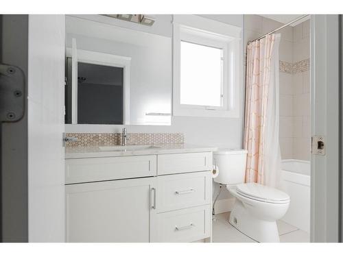 113 Garson Place, Fort Mcmurray, AB - Indoor Photo Showing Bathroom