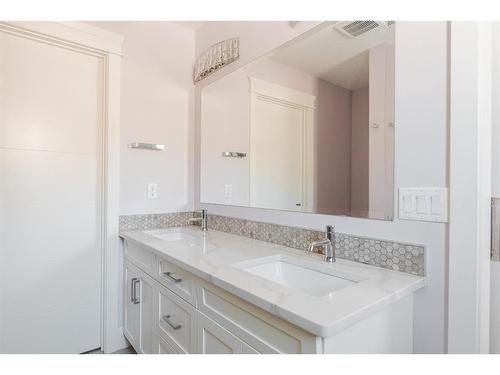 113 Garson Place, Fort Mcmurray, AB - Indoor Photo Showing Bathroom