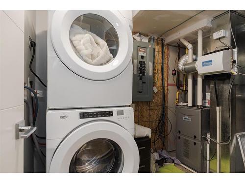 113 Garson Place, Fort Mcmurray, AB - Indoor Photo Showing Laundry Room