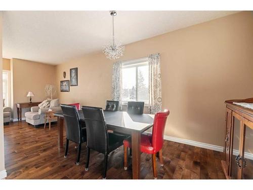 140 Brosseau Crescent, Fort Mcmurray, AB - Indoor Photo Showing Dining Room