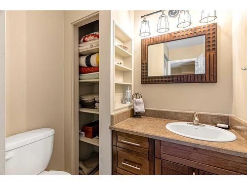 140 Brosseau Crescent, Fort Mcmurray, AB - Indoor Photo Showing Bathroom