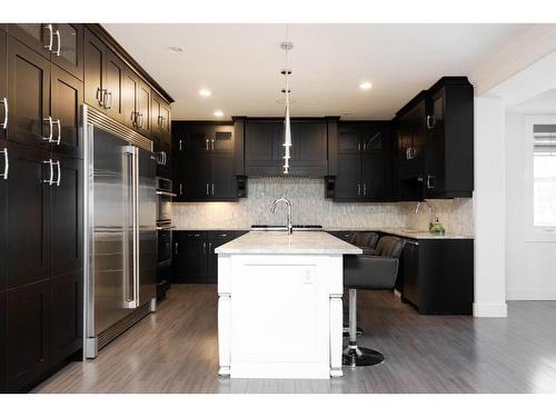 121 Cormorant Place, Fort Mcmurray, AB - Indoor Photo Showing Kitchen With Upgraded Kitchen