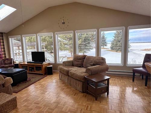166, 13352 Lakeland Drive, Lac La Biche, AB - Indoor Photo Showing Living Room