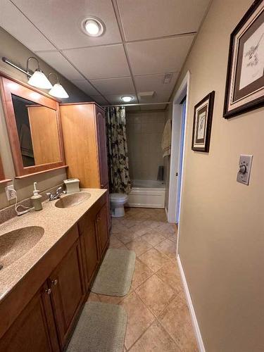 166, 13352 Lakeland Drive, Lac La Biche, AB - Indoor Photo Showing Bathroom