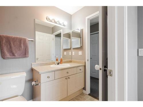 179 Bear Paw Drive, Fort Mcmurray, AB - Indoor Photo Showing Bathroom