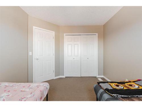 179 Bear Paw Drive, Fort Mcmurray, AB - Indoor Photo Showing Bedroom