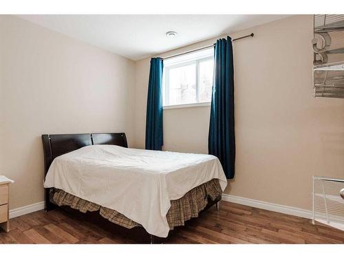 192 Killdeer Way, Fort Mcmurray, AB - Indoor Photo Showing Bedroom