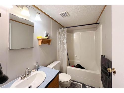 164 Clausen Crescent, Fort Mcmurray, AB - Indoor Photo Showing Bathroom