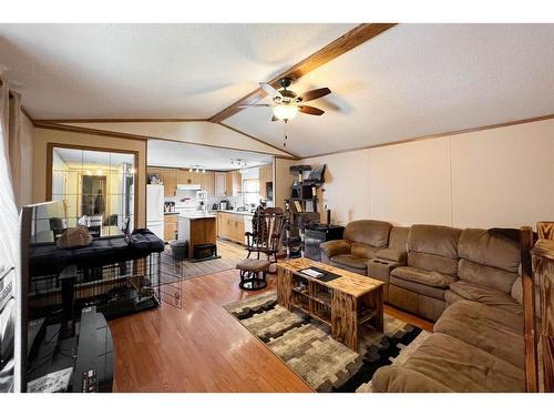 164 Clausen Crescent, Fort Mcmurray, AB - Indoor Photo Showing Living Room