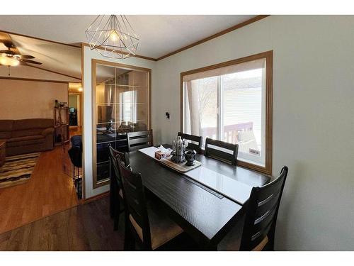164 Clausen Crescent, Fort Mcmurray, AB - Indoor Photo Showing Dining Room
