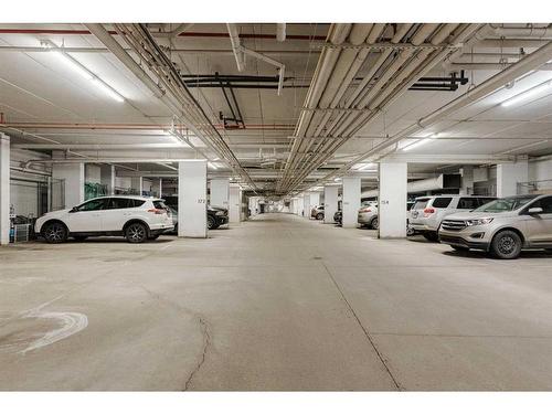 115-136B Sandpiper Road, Fort Mcmurray, AB - Indoor Photo Showing Garage