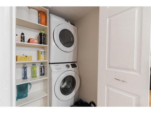 128 Coyote Crescent, Fort Mcmurray, AB - Indoor Photo Showing Laundry Room