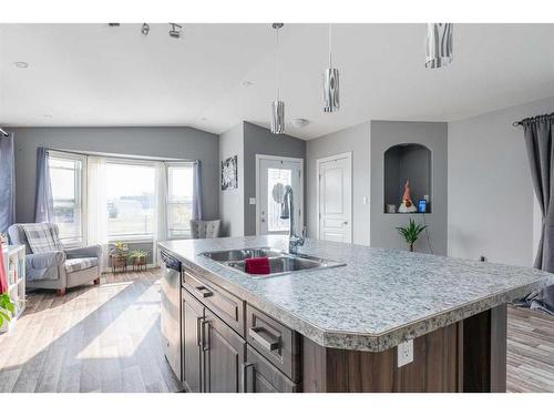 201 Tamarack Way, Fort Mcmurray, AB - Indoor Photo Showing Kitchen With Double Sink