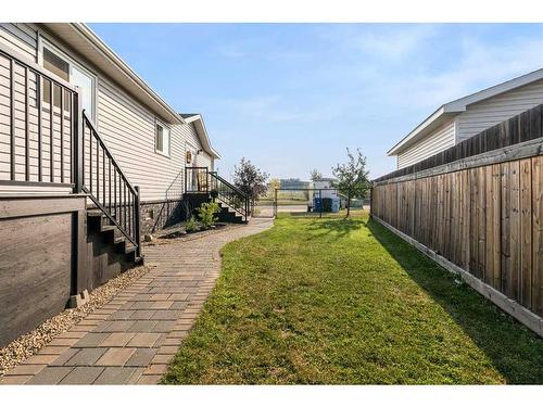 201 Tamarack Way, Fort Mcmurray, AB - Outdoor With Exterior