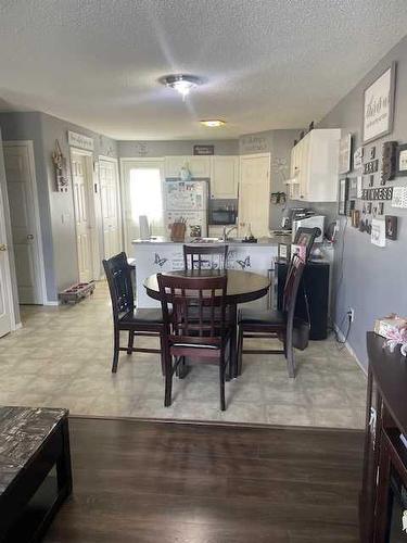 271,275,279,283,287 Mustang Road, Fort Mcmurray, AB - Indoor Photo Showing Dining Room