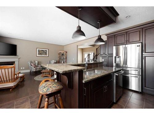 177 Chestnut Way, Fort Mcmurray, AB - Indoor Photo Showing Kitchen With Double Sink