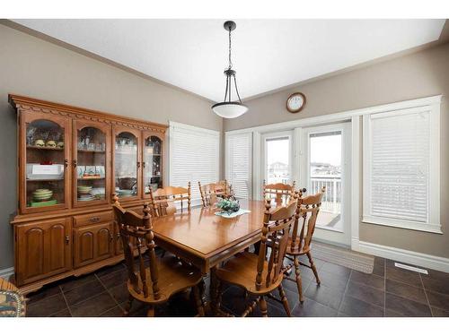 177 Chestnut Way, Fort Mcmurray, AB - Indoor Photo Showing Dining Room