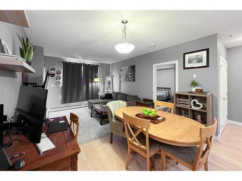 3607-135C Sandpiper Road, Fort Mcmurray, AB - Indoor Photo Showing Dining Room
