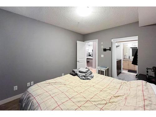 3607-135C Sandpiper Road, Fort Mcmurray, AB - Indoor Photo Showing Bedroom