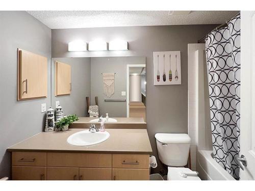 3607-135C Sandpiper Road, Fort Mcmurray, AB - Indoor Photo Showing Bathroom