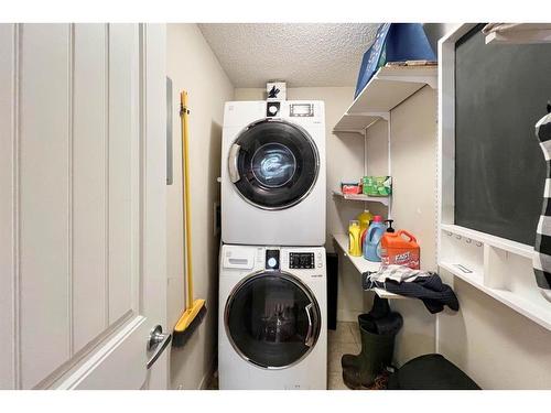 3607-135C Sandpiper Road, Fort Mcmurray, AB - Indoor Photo Showing Laundry Room