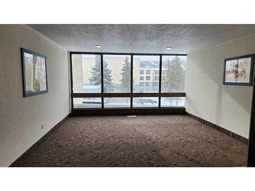309-13221 Macdonald Drive, Fort Mcmurray, AB - Indoor Photo Showing Other Room