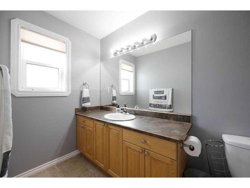 225 Crown Creek Lane, Fort Mcmurray, AB - Indoor Photo Showing Bathroom