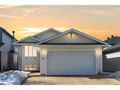 225 Crown Creek Lane, Fort Mcmurray, AB - Outdoor