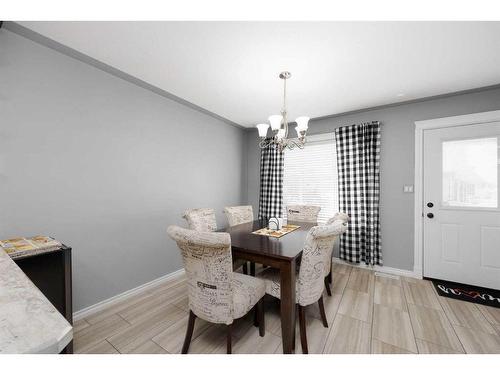 225 Crown Creek Lane, Fort Mcmurray, AB - Indoor Photo Showing Dining Room