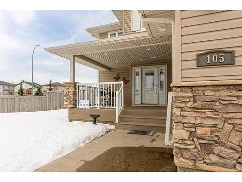 105 Lynx Crescent, Fort Mcmurray, AB - Outdoor With Deck Patio Veranda