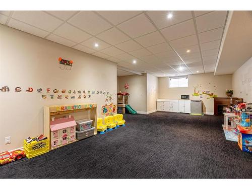 105 Lynx Crescent, Fort Mcmurray, AB - Indoor Photo Showing Basement