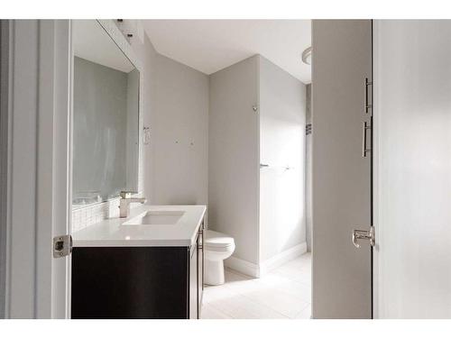 136 Heibert Bay, Fort Mcmurray, AB - Indoor Photo Showing Bathroom
