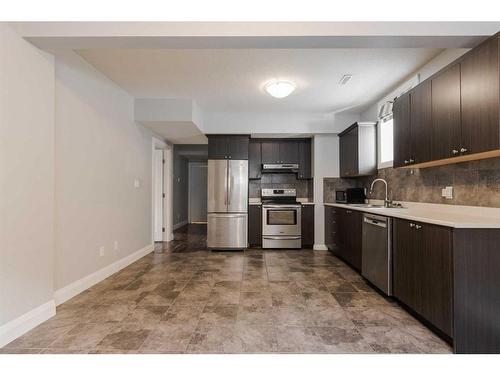 136 Heibert Bay, Fort Mcmurray, AB - Indoor Photo Showing Kitchen