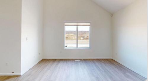 7415 Railway Avenue, Fort Mcmurray, AB - Indoor Photo Showing Other Room