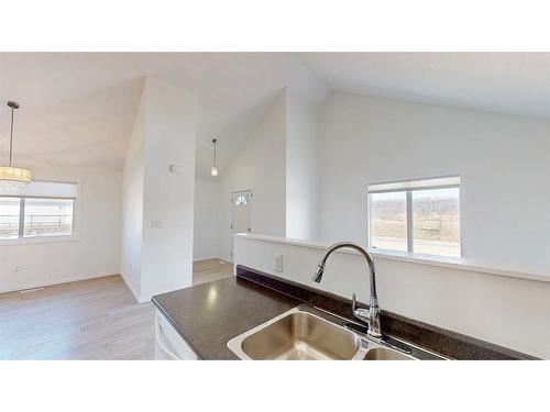 7415 Railway Avenue, Fort Mcmurray, AB - Indoor Photo Showing Kitchen With Double Sink