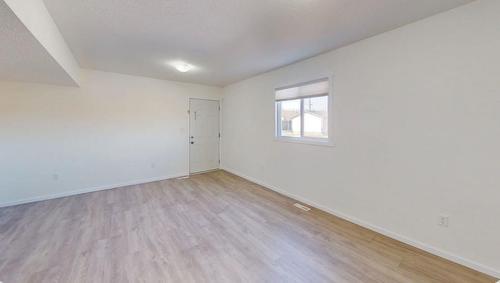 7415 Railway Avenue, Fort Mcmurray, AB - Indoor Photo Showing Other Room