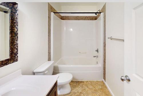 7415 Railway Avenue, Fort Mcmurray, AB - Indoor Photo Showing Bathroom