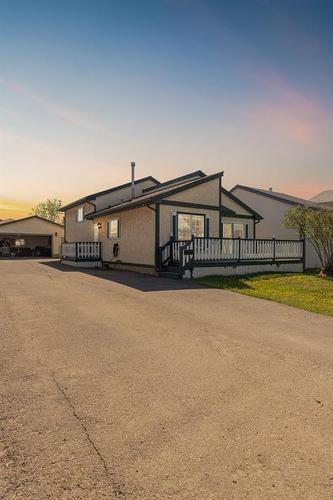 121 Fullerton Drive, Fort Mcmurray, AB - Outdoor With Deck Patio Veranda